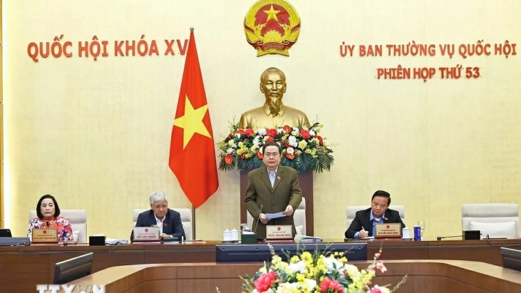 ពត៌មាន ម៉ោង​ ៦