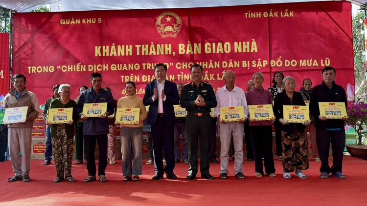 Kahan alŭ wăl 5 bi leh “Hdră êlan Quang Trung”, mkŏ mjing boh tŭ dưn kkuh mơak klei bi kƀĭn prŏng Đảng 14 