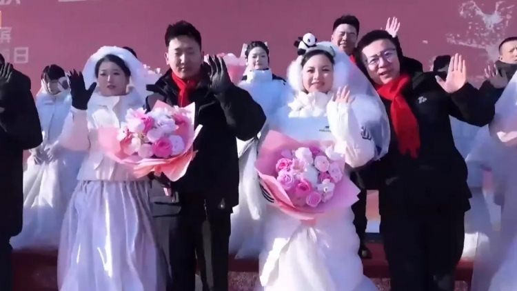 ពត៌មាន ម៉ោង ១៥