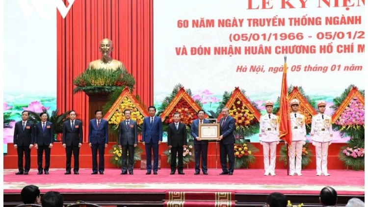 Tổng Bí thư Tô Lâm pôk ăn Mê đai Hồ Chí Minh ăn Ban Nội chính Trung ương