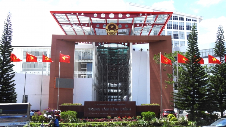 Đảng đã cho ta một muà xuân