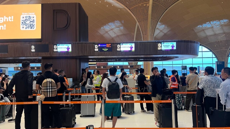 ពត៌មាន​ម៉ោង៦