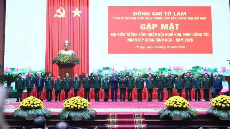 Tổng Bí thư Tô Lâm tơƀâp bơngai tang măt ăn đe ƀok yŏng khul linh hlôi pơdơ̆h hưu