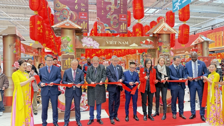 ពត៌មាន​ម៉ោង៦