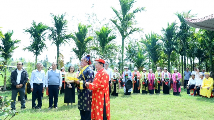 Soi vă mât lơ̆m pơyan choh jang xa ‘nao đơ̆ng Bơngai Mường tơ̆ Đắk Lắk