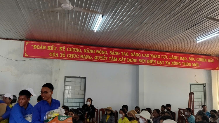 Atŭm jơhngơ̆m tơ-iung pơjing Tây Nguyên phĭ tơtŏ dơnŏ 'lơ̆ng