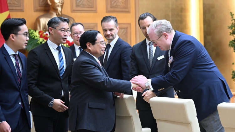 Pôa Phạm Minh Chính, Ngế pro xiâm hnê ngăn tơdah Kăn hnê ngăn khu cheăng kâ Swiss - Việt Nam 