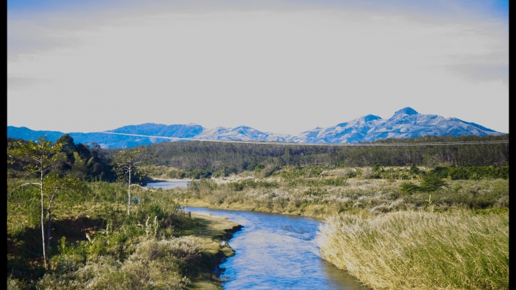 Sông Đăk Krông mùa xuân về