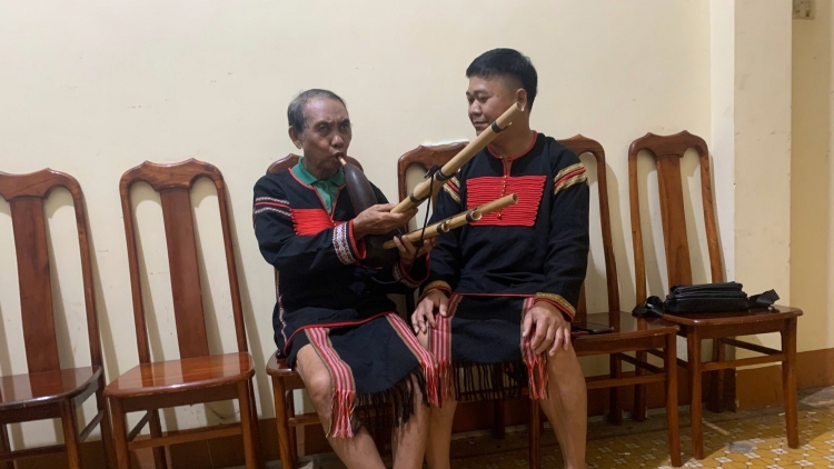 Ngê̆ nhơ̆n pơlan să tơdrong ‘lơ̆ng joh ayŏ  Êđê