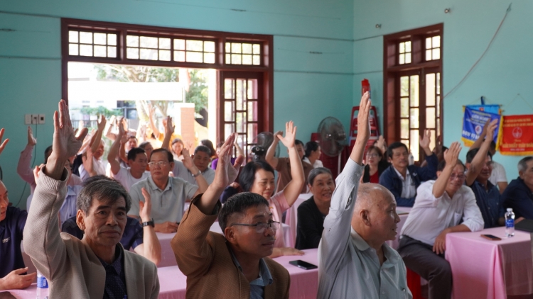 ĐƠC LOOM P’RƠƠM OOY MA NƯIH ỨNG CỬ