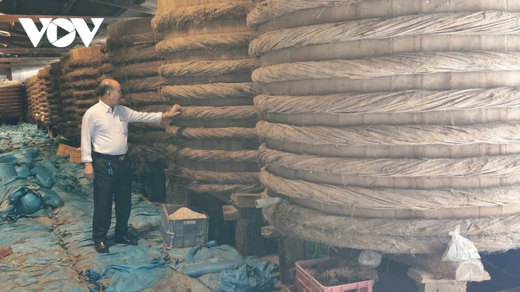 IA MESIN PHAN THIET: JALAN 300 THUN SAONG JALAN NAO TAL ANGAN DRAP AR ILAMO