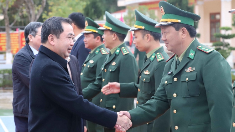 Kơdră chĕp pơgơ̆r Hơnih tơm vei lăng Choh jang sa păng Cham char năm ngôi, pôk tơmam drăm Têt tơ̆ dêh char Sơn La