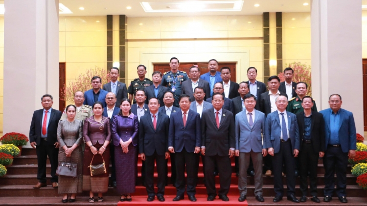 Mpồl lơh broă càr Mondulkiri, lơgar Campuchia nting bơr sa tềp càr Dăk Lăk