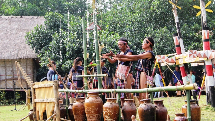 Ô pơlê thế mơ-eăm hên tâ mê nếo