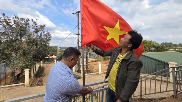 Mơnuih ƀôn sang ruah khua ƀơi guai Lâm Đồng čang rơmang ruah mơnuih rơgơi, thâo pơmin