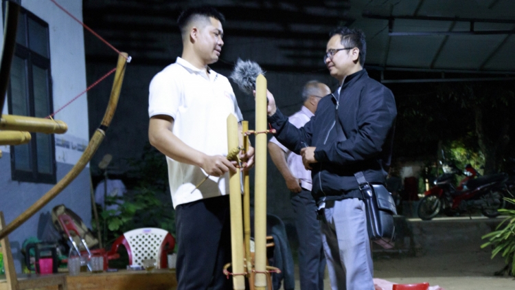 Xông pơhlêh mơnhông cheăng kâ túa lĕm tro pơlê pơla Tây Nguyên