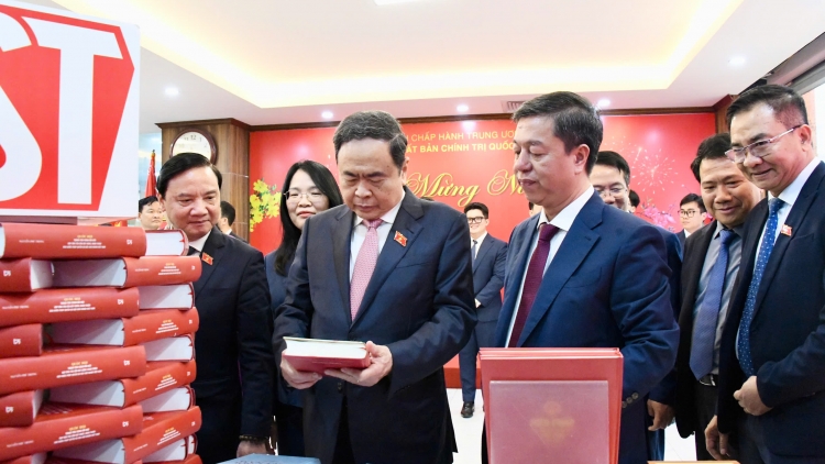 Ngă lơphet pơƀuh hơdrôm hră tơlơi phiăn mơ̆ng Ƀirô khua pơ ala mơnuih ƀôn sang dêh čar