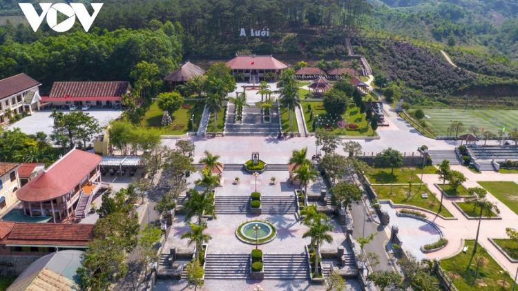 ĐHA NUÔR A LƯỚI P’RƠƠM OOY APÊÊ QUYẾT SÁCH ÂNG ĐẠI HỘI ĐẢNG G’LUH XIV