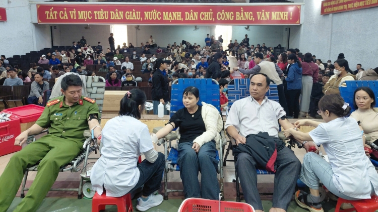 Bang bơngač bruă mă pơyơr drah amăng hơdôm hrơi či truh têt ƀơi Dak Lak