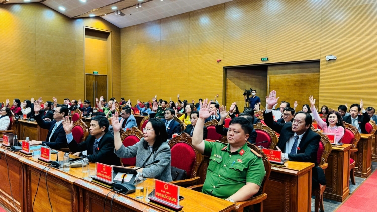 HĐND n’gor Gia Lai n’gluh an dŏng 21 nghị quyết khlay