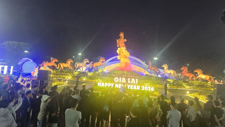 Lăi pơthâo rup trah Bơyan bơnga thun Bính Ngọ 2026 ƀơi Gia Lai 