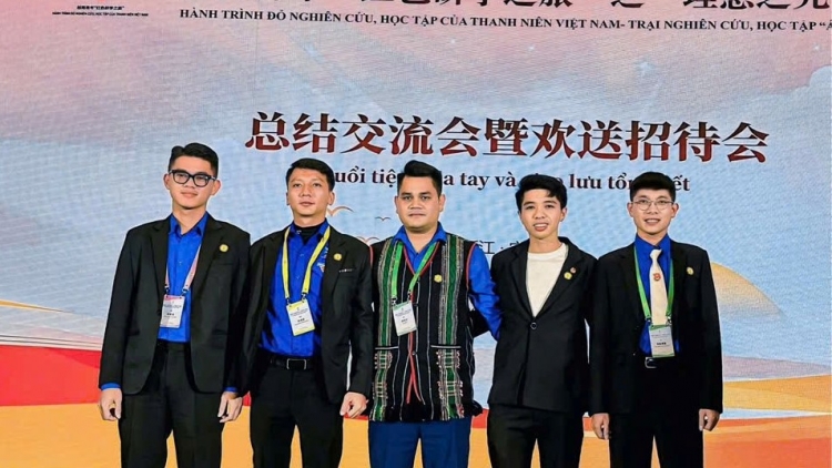 Rơnàng kơnòm să M’nông sền gàr bơhiàn niam chài is, sòl àng sơnam pa 