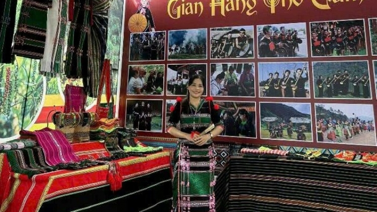 Hlăk ai djuai ania Bơnông djă pioh gru grua hiam, bơngač tui bơyan phang