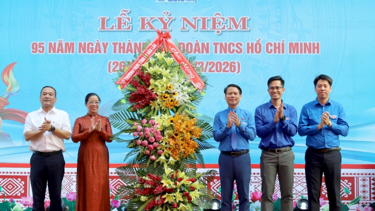 Cau kơnòm să Tây Nguyên lam lài, lơh broă nùs nhơm dong kờl is tài tiah nhàr lơgar bal mờ mpồl bơtiàn 