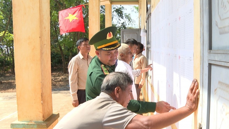 KHIK KAJAP BHUM TAPEN NEGAR, KARO HAATAI JE HALA HARAK BUH PALIH RUAH DI BHUM TAPEN NEGAR GIA LAI 
