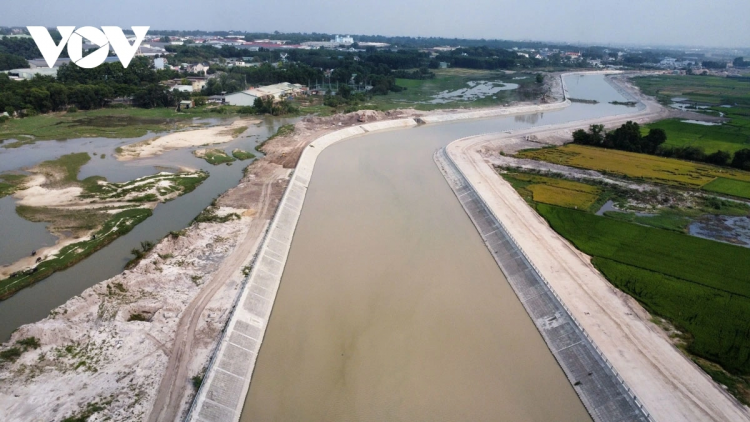 DANAK DAK PRAONG PACANG IA DAUK DI BAN RAYA HO CHI MINH GAR TAVAK, MBUAN IA SUA
