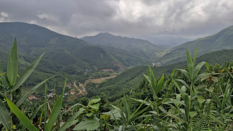 Ngon tô thứ 5 mự 26 căm bườn 3 pì 2026 – Pưng : “ Thuồng bók chăn” dệt hăng hẳư bản na Lao Cài