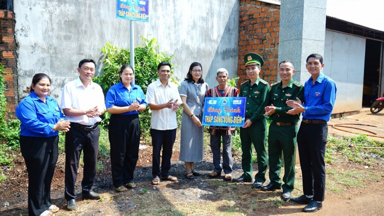 Hơdruh tơdăm Tây Nguyên pơm jŭk yŭk trong hơlou, năm iung jang kơ yuơ tơring sơla teh đak păng kon pơlei pơla