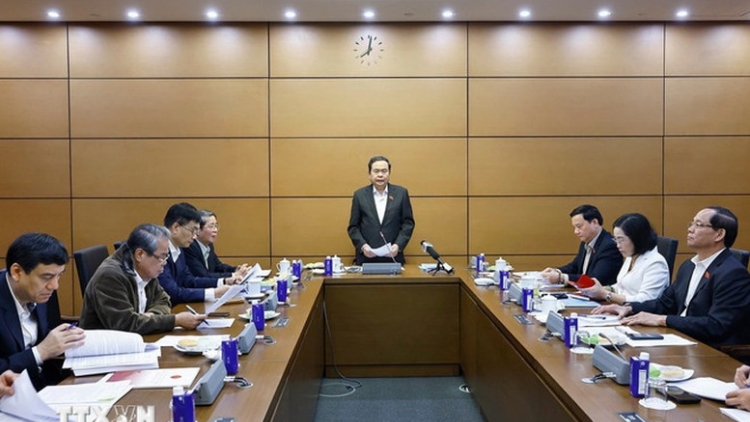 AKAOK QUOC HOI DANG DUI BA MBANG NYAOM BIAI PASANG IEK PASANG DUAH DOM BRUK SRAP GAP KA HAREI PALIH RUAH