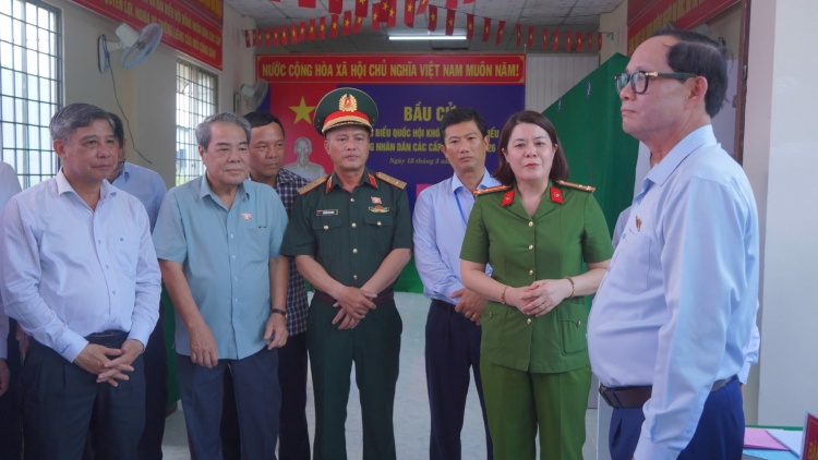 Tơniăn kring vế gak ngăn gum tung tơdroăng tâ phĭu a Cần Thơ