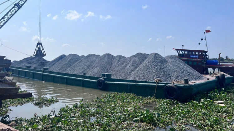 DONG THAP KHAM MERAT KHIK KAJAP RAGAM NGAK TABIAK NDAP NDA DALAM “RIBUK YAOM KAOM”