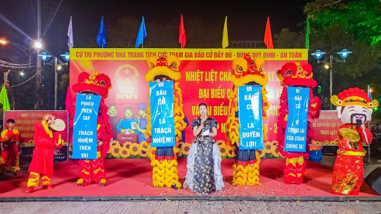 Khánh Hòa mơhnhôk tâ phĭu ƀă hên túa pêi ki tro ƀă kuăn pơlê