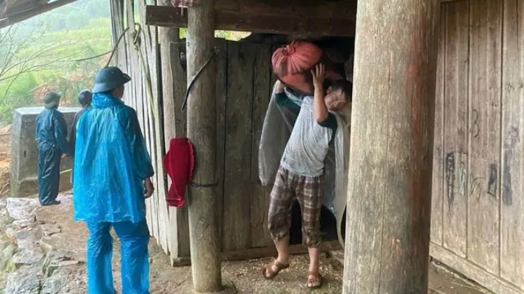 BHUM DONG NAM BO DAOK BAOH SANG KATHAOT TAKIK ABIH DALAM NEGAR