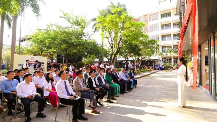 PA DZOÓC LƯƠNG BHA LÂNG: NGAI BƠƠN ĐƯƠI ĐỢ LƯƠNG T’MÊÊ N’NÂU?