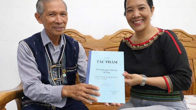 Wa Dà Cắt Tư n’hanh njrăr trong mât rbăy nău ueh êng Bunong.