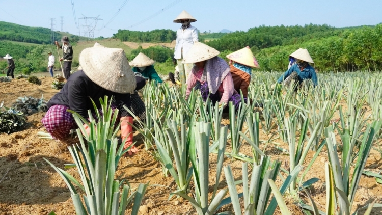 BHRỢ TÊNG LÊY BH’RỢ CHOH CHỨA ZOOI ĐHANUÔR HRÊ COH SƠN HẠ PA DƯR PR’ĂT TR’MÔNG