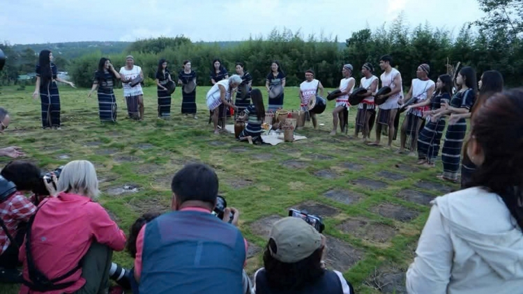 Siam êdi êpul tông čing mniê K’Ho djiêo hnoh krông Đạ Đờng