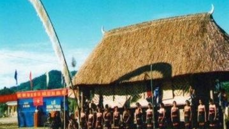 Gờm chờ tơnhàu geh uă