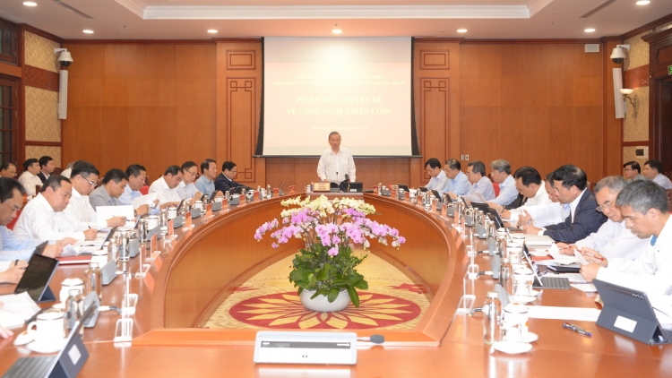 Kăn xiâm pơkuâ hnê ngăn Đảng pơkuâ roh hôp chuyên đê ‘na mơnhông mơdêk khoa hok kŏng ngê̆