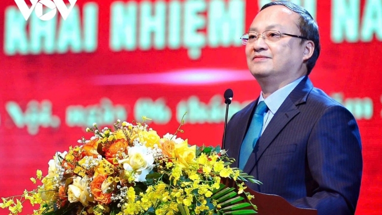 TỔNG GIÁM ĐỐC VOV ĐỖ TIẾN SỸ K'ĐHƠỢNG BHRỢ P'XOỌNG PHÓ TRƯỞNG BAN TUYÊN GIÁO LÂNG DÂN VẬN TRUNG ƯƠNG