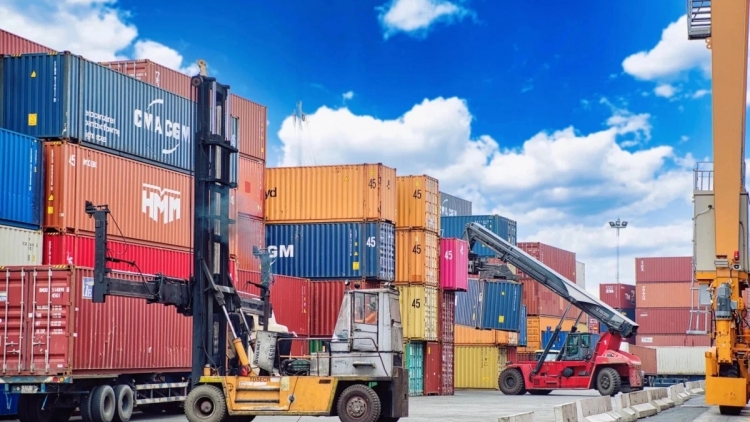 ពត៌មាន​ម៉ោង៦