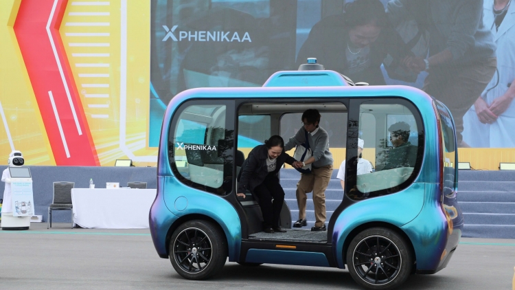 ពត៌មាន ម៉ោង​ ៦