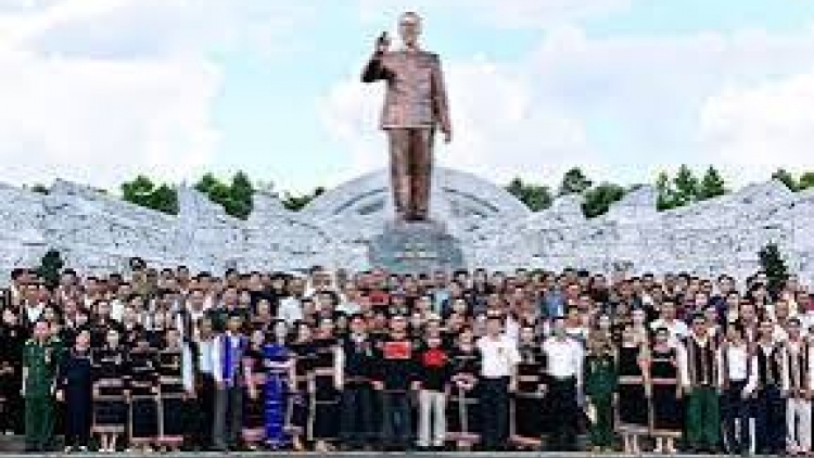 Bác Hồ sống mãi với Tây Nguyên