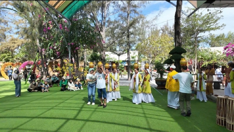 NGHỆ THUẬT TY ĐANH ÂNG MA NƯIH CHĂM T’PÂH BẤC T’MOOI