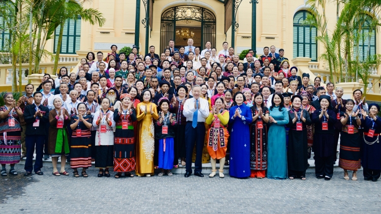 Tơdroăng nếo ai - Hâi môi, lơ 20.04.2026