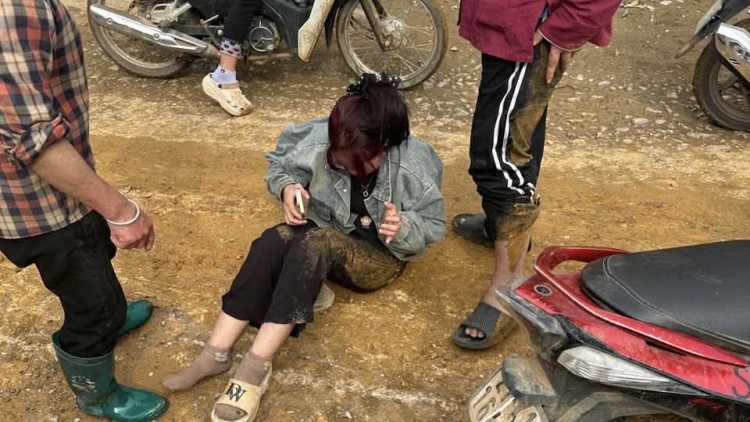 Ngon tô thứ 3 mự 21.4.2026 – Xểm tang : “ Phạ đét hư phồng, phạ phồn hư mưn pông” nẳng càng òng phường Trung Tâm, tỉnh Lào Cài.